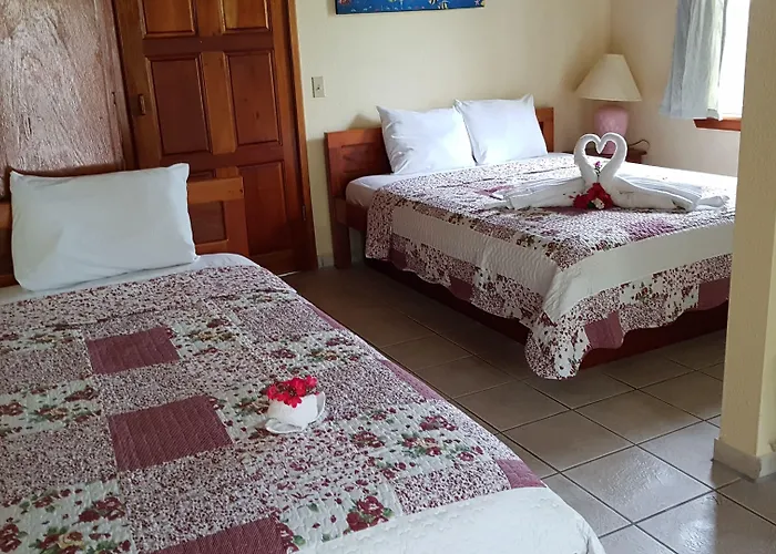 Royal Caribbean San Pedro (Ambergris Caye)